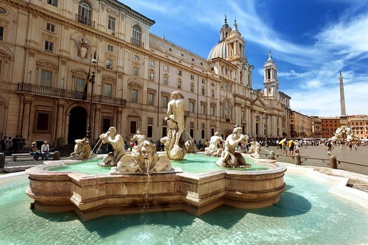 Elegant Roma